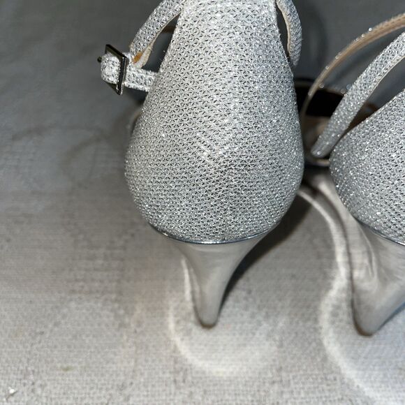 Jewel Badgley Mischka Women’s Wedge Heels Sz 10 M Silver Shimmer Going Out Party - Picture 11 of 12